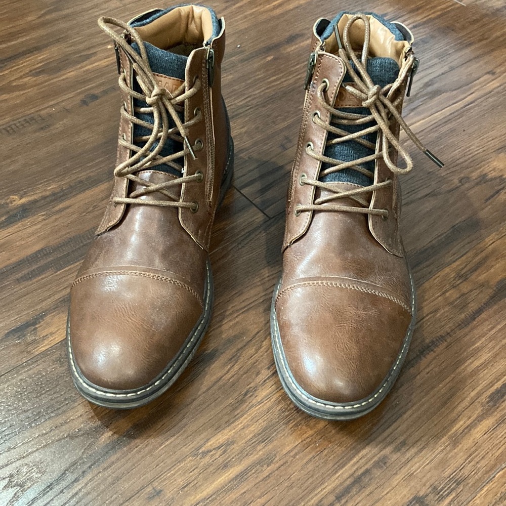 Men’s Gently Used Brown Steve Madden Boots Size 9.5